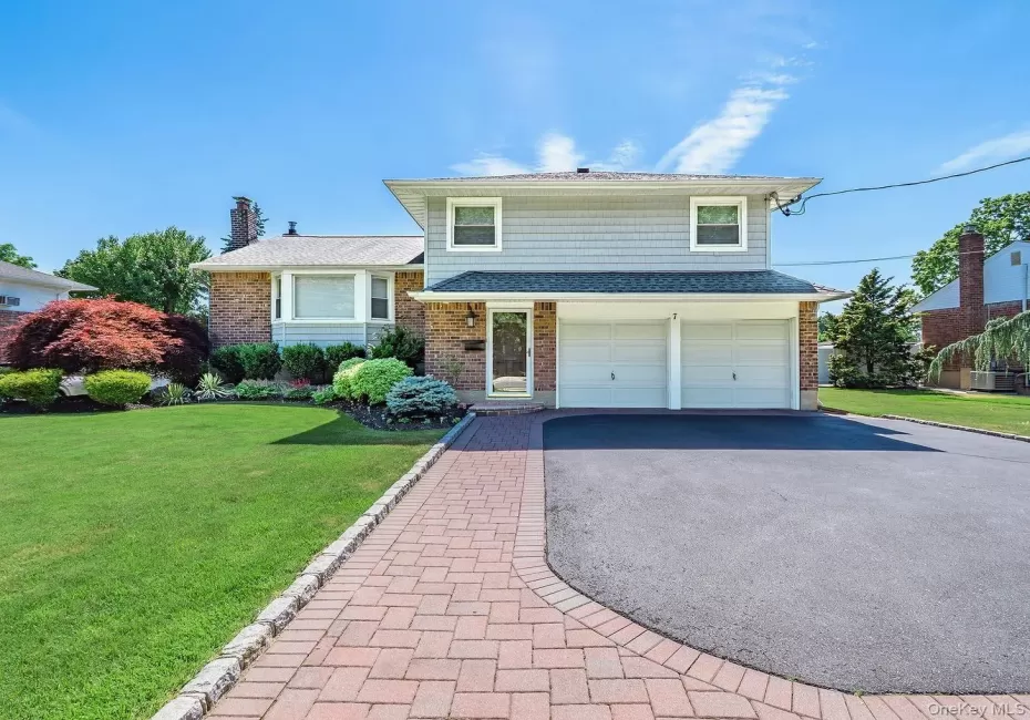 7 plainview Road, Oyster Bay, NY, 3 Bedrooms Bedrooms, 7 Rooms Rooms,2 BathroomsBathrooms,Residential Lease,For Rent,plainview,0,1014698 7 plainview Road, Oyster Bay, NY, 3 Bedrooms Bedrooms, 7 Rooms Rooms,2 BathroomsBathrooms,Residential Lease,For Rent,plainview,0,1014698