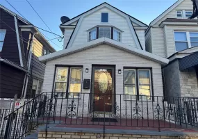 9568 115th Street, New York, NY, 4 Bedrooms Bedrooms, 9 Rooms Rooms,2 BathroomsBathrooms,Residential,For Rent,115th,0,909212 9568 115th Street, New York, NY, 4 Bedrooms Bedrooms, 9 Rooms Rooms,2 BathroomsBathrooms,Residential,For Rent,115th,0,909212