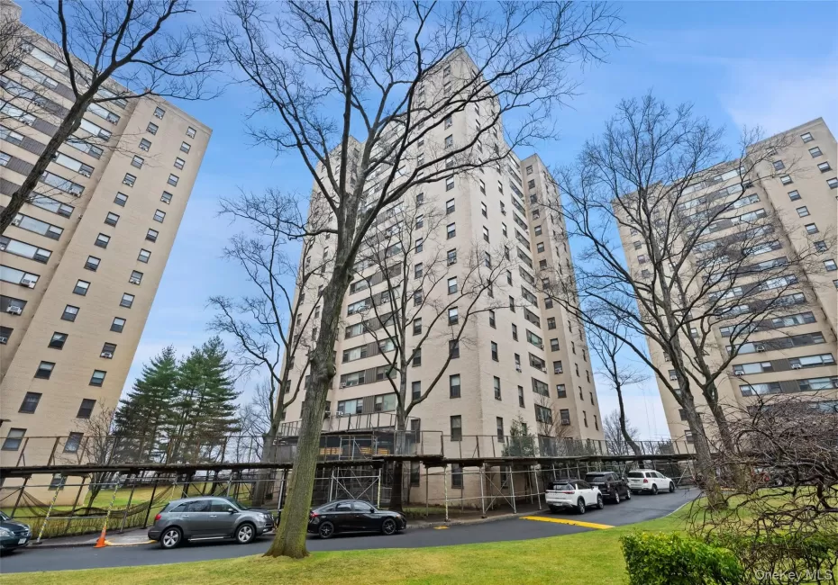 3 Fordham Hill Oval Av, New York, NY, 2 Bedrooms Bedrooms, 2 Rooms Rooms,1 BathroomBathrooms,Residential,For Rent,Av,0,961909 3 Fordham Hill Oval Av, New York, NY, 2 Bedrooms Bedrooms, 2 Rooms Rooms,1 BathroomBathrooms,Residential,For Rent,Av,0,961909