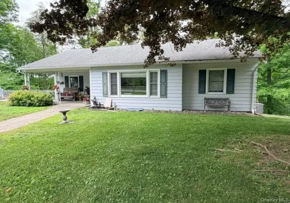 34 Rifton Terrace, Esopus, NY, 2 Bedrooms Bedrooms, 5 Rooms Rooms,1 BathroomBathrooms,Residential,For Rent,Rifton,0,KEY1011185 34 Rifton Terrace, Esopus, NY, 2 Bedrooms Bedrooms, 5 Rooms Rooms,1 BathroomBathrooms,Residential,For Rent,Rifton,0,KEY1011185