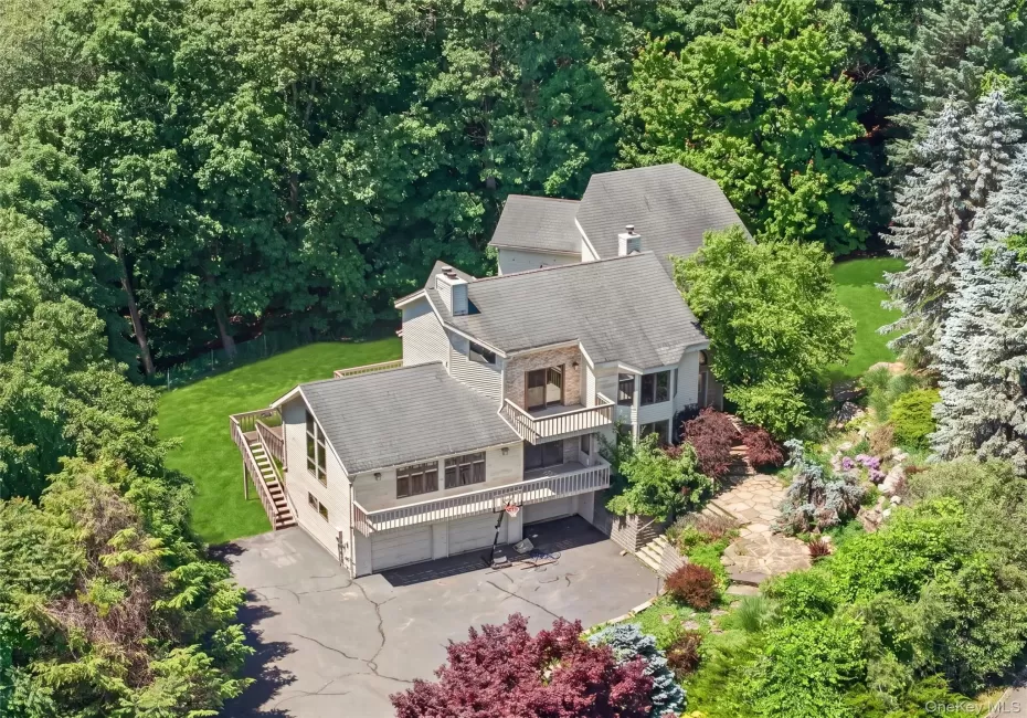 25 Ridge Road, Haverstraw, NY, 5 Bedrooms Bedrooms, 12 Rooms Rooms,4 BathroomsBathrooms,Residential,For Rent,Ridge,0,1013053 25 Ridge Road, Haverstraw, NY, 5 Bedrooms Bedrooms, 12 Rooms Rooms,4 BathroomsBathrooms,Residential,For Rent,Ridge,0,1013053