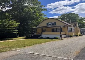 155 Main Street, Cornwall, NY, 3 Bedrooms Bedrooms, 6 Rooms Rooms,2 BathroomsBathrooms,Residential Lease,For Rent,Main,0,1015006 155 Main Street, Cornwall, NY, 3 Bedrooms Bedrooms, 6 Rooms Rooms,2 BathroomsBathrooms,Residential Lease,For Rent,Main,0,1015006