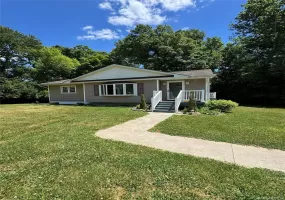 18 Montfort Woods Road, Wappinger, NY, 3 Bedrooms Bedrooms, 5 Rooms Rooms,1 BathroomBathrooms,Residential Lease,For Rent,Montfort Woods,0,1014993 18 Montfort Woods Road, Wappinger, NY, 3 Bedrooms Bedrooms, 5 Rooms Rooms,1 BathroomBathrooms,Residential Lease,For Rent,Montfort Woods,0,1014993
