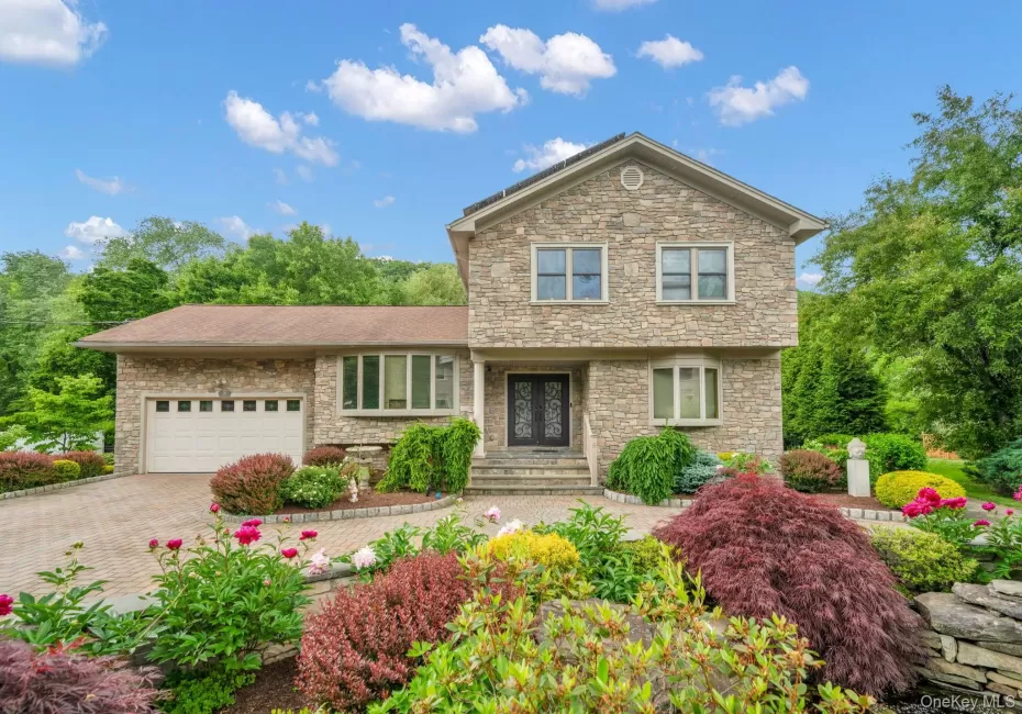 8 Pinehurst Drive, Harrison, NY, 5 Bedrooms Bedrooms, 9 Rooms Rooms,3 BathroomsBathrooms,Residential,For Rent,Pinehurst,0,1016005 8 Pinehurst Drive, Harrison, NY, 5 Bedrooms Bedrooms, 9 Rooms Rooms,3 BathroomsBathrooms,Residential,For Rent,Pinehurst,0,1016005
