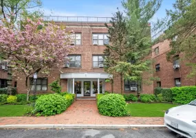 1 Town House Place, North Hempstead, NY, 1 Bedroom Bedrooms, 3 Rooms Rooms,1 BathroomBathrooms,Residential,For Rent,Town House,0,1015617 1 Town House Place, North Hempstead, NY, 1 Bedroom Bedrooms, 3 Rooms Rooms,1 BathroomBathrooms,Residential,For Rent,Town House,0,1015617