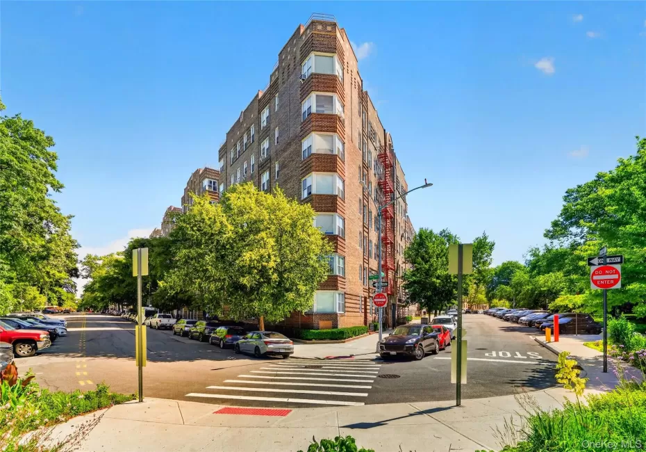 601 Pelham Parkway, New York, NY, 1 Bedroom Bedrooms, 3 Rooms Rooms,1 BathroomBathrooms,Residential,For Rent,Pelham,0,1015585 601 Pelham Parkway, New York, NY, 1 Bedroom Bedrooms, 3 Rooms Rooms,1 BathroomBathrooms,Residential,For Rent,Pelham,0,1015585