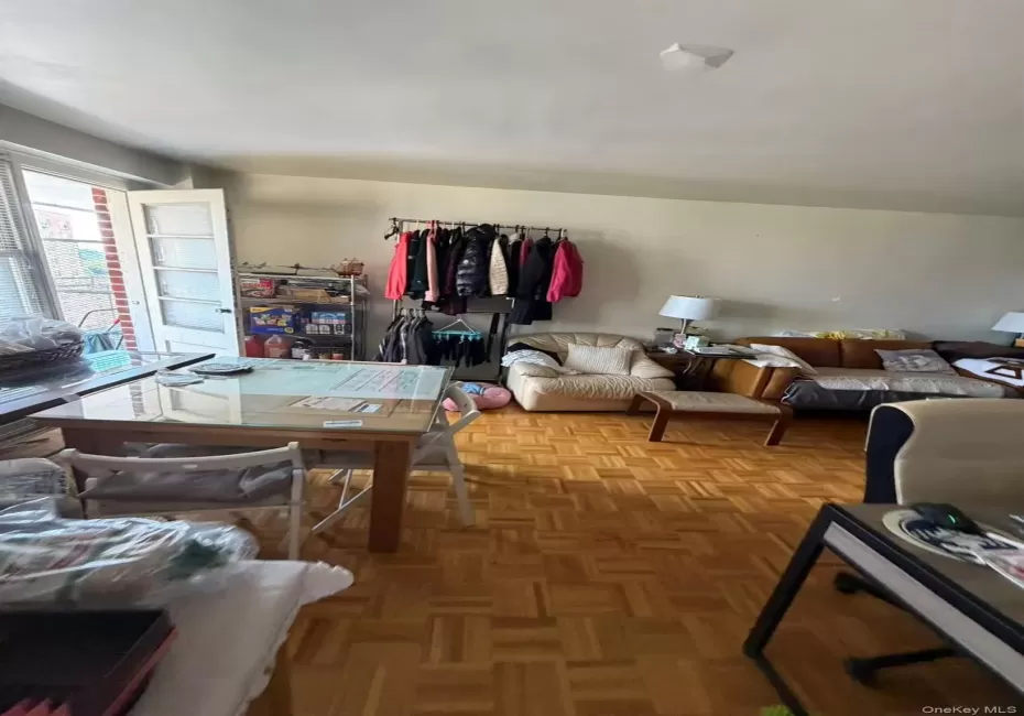 138-10 Franklin Avenue, New York, NY, 3 Bedrooms Bedrooms, 5 Rooms Rooms,1 BathroomBathrooms,Residential,For Rent,Franklin,0,1016106 138-10 Franklin Avenue, New York, NY, 3 Bedrooms Bedrooms, 5 Rooms Rooms,1 BathroomBathrooms,Residential,For Rent,Franklin,0,1016106