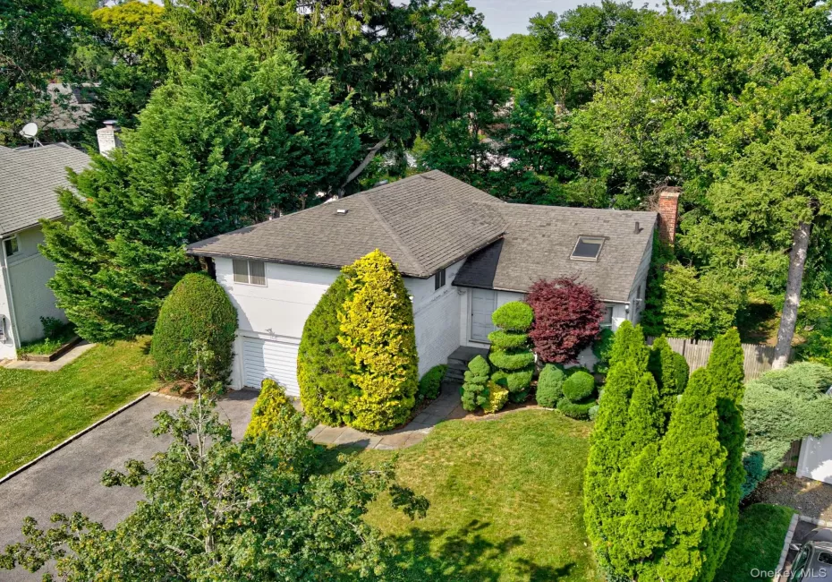 106 Westbury Avenue, Oyster Bay, NY, 3 Bedrooms Bedrooms, 7 Rooms Rooms,2 BathroomsBathrooms,Residential,For Rent,Westbury,0,1016119 106 Westbury Avenue, Oyster Bay, NY, 3 Bedrooms Bedrooms, 7 Rooms Rooms,2 BathroomsBathrooms,Residential,For Rent,Westbury,0,1016119