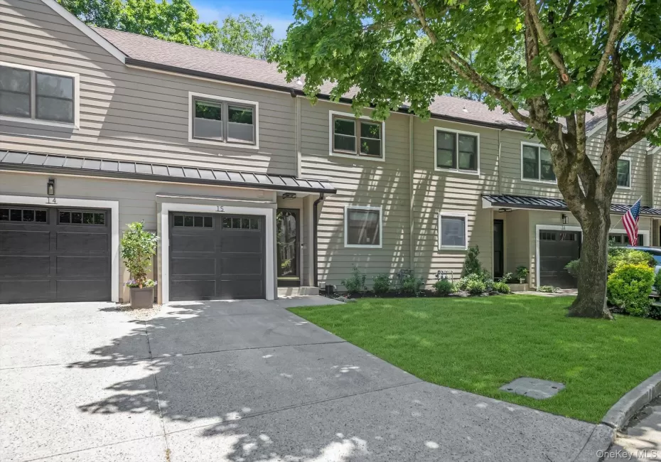 Welcome Home! High Oaks Village townhome in Huntington Welcome Home! High Oaks Village townhome in Huntington