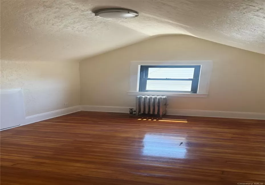 89-28 207th Street, New York, NY, 3 Bedrooms Bedrooms, 4 Rooms Rooms,1 BathroomBathrooms,Residential Lease,For Rent,207th,0,1012756 89-28 207th Street, New York, NY, 3 Bedrooms Bedrooms, 4 Rooms Rooms,1 BathroomBathrooms,Residential Lease,For Rent,207th,0,1012756