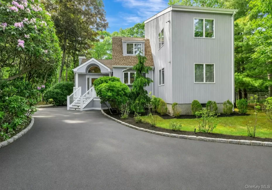 2 Strathmore Court, Southampton, NY, 3 Bedrooms Bedrooms, 8 Rooms Rooms,4 BathroomsBathrooms,Residential,For Rent,Strathmore,0,1015525 2 Strathmore Court, Southampton, NY, 3 Bedrooms Bedrooms, 8 Rooms Rooms,4 BathroomsBathrooms,Residential,For Rent,Strathmore,0,1015525