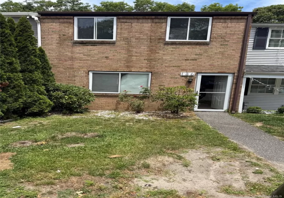 136 Hill Crescent, Riverhead, NY, 3 Bedrooms Bedrooms, 5 Rooms Rooms,1 BathroomBathrooms,Residential Lease,For Rent,Hill,0,1016243 136 Hill Crescent, Riverhead, NY, 3 Bedrooms Bedrooms, 5 Rooms Rooms,1 BathroomBathrooms,Residential Lease,For Rent,Hill,0,1016243
