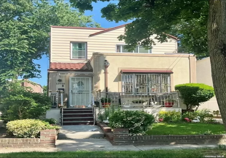 139-55 230th Place, New York, NY, 3 Bedrooms Bedrooms, 6 Rooms Rooms,3 BathroomsBathrooms,Residential,For Rent,230th Place,0,1016208 139-55 230th Place, New York, NY, 3 Bedrooms Bedrooms, 6 Rooms Rooms,3 BathroomsBathrooms,Residential,For Rent,230th Place,0,1016208