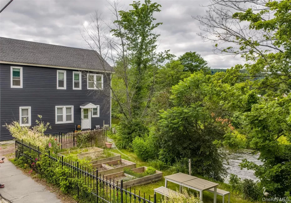 34 Main, Rockland, NY, 2 Bedrooms Bedrooms, 5 Rooms Rooms,1 BathroomBathrooms,Residential Lease,For Rent,Main,0,1016222 34 Main, Rockland, NY, 2 Bedrooms Bedrooms, 5 Rooms Rooms,1 BathroomBathrooms,Residential Lease,For Rent,Main,0,1016222