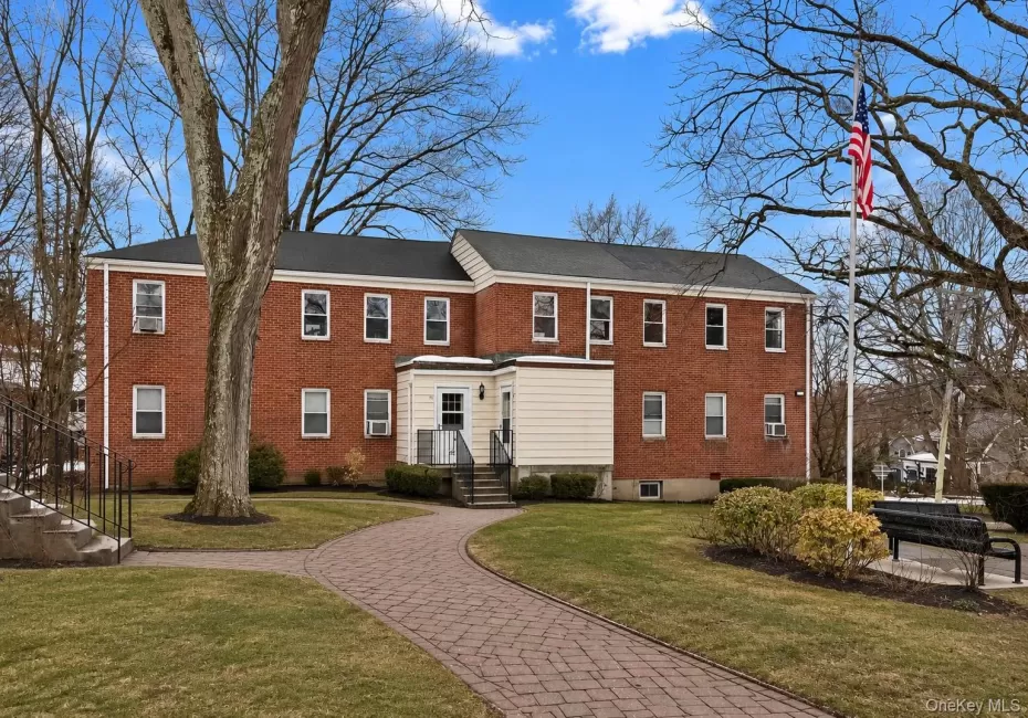 73 Broadway, Mount Pleasant, NY, 2 Bedrooms Bedrooms, 4 Rooms Rooms,1 BathroomBathrooms,Residential,For Rent,Broadway,0,1012138 73 Broadway, Mount Pleasant, NY, 2 Bedrooms Bedrooms, 4 Rooms Rooms,1 BathroomBathrooms,Residential,For Rent,Broadway,0,1012138