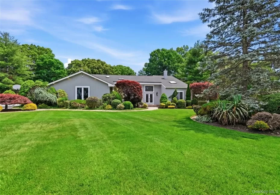 4 Laurelwood Court, Huntington, NY, 5 Bedrooms Bedrooms, 12 Rooms Rooms,3 BathroomsBathrooms,Residential,For Rent,Laurelwood,0,1016328 4 Laurelwood Court, Huntington, NY, 5 Bedrooms Bedrooms, 12 Rooms Rooms,3 BathroomsBathrooms,Residential,For Rent,Laurelwood,0,1016328