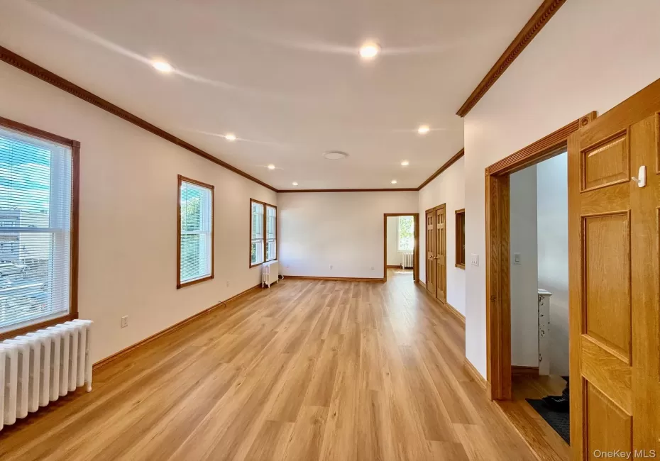 7121 70th Street, New York, NY, 3 Bedrooms Bedrooms, 6 Rooms Rooms,1 BathroomBathrooms,Residential Lease,For Rent,70th,0,1016347 7121 70th Street, New York, NY, 3 Bedrooms Bedrooms, 6 Rooms Rooms,1 BathroomBathrooms,Residential Lease,For Rent,70th,0,1016347
