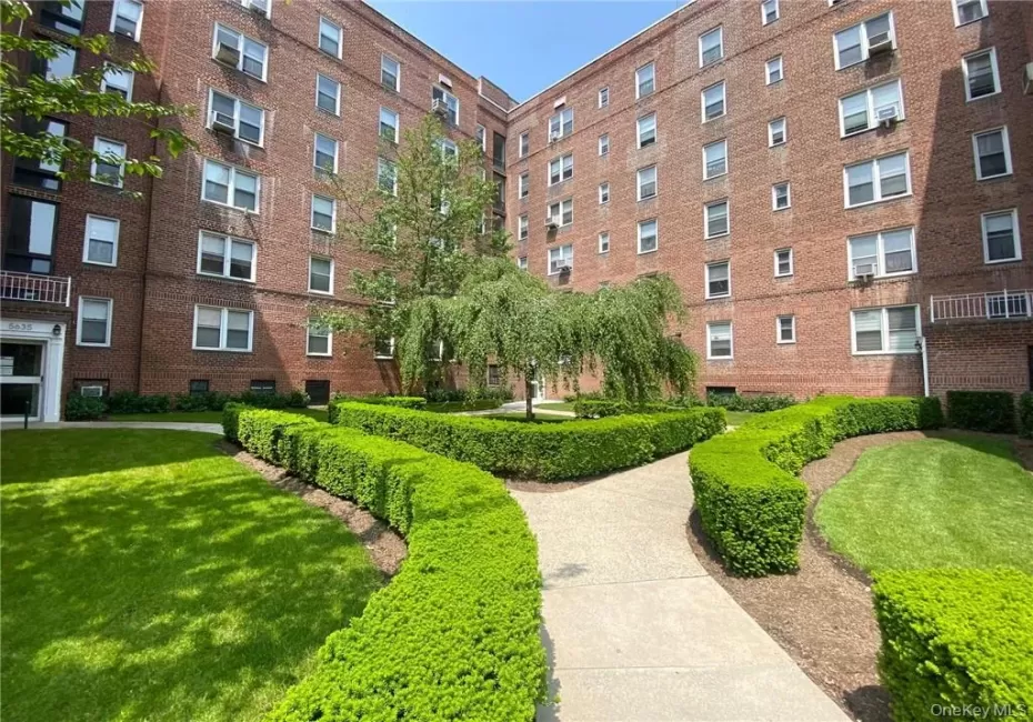 5645 Netherland Avenue, New York, NY, 1 Bedroom Bedrooms, 3 Rooms Rooms,1 BathroomBathrooms,Residential,For Rent,Netherland,0,H6250391 5645 Netherland Avenue, New York, NY, 1 Bedroom Bedrooms, 3 Rooms Rooms,1 BathroomBathrooms,Residential,For Rent,Netherland,0,H6250391