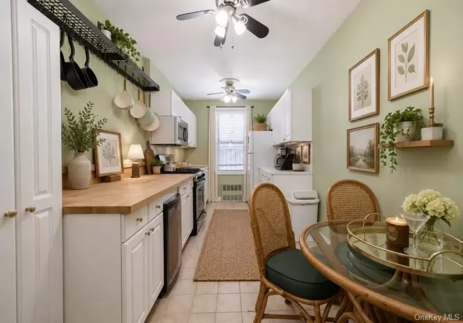 16 Main Street, Hempstead, NY, 1 Bedroom Bedrooms, 3 Rooms Rooms,1 BathroomBathrooms,Residential,For Rent,Main,0,1015971 16 Main Street, Hempstead, NY, 1 Bedroom Bedrooms, 3 Rooms Rooms,1 BathroomBathrooms,Residential,For Rent,Main,0,1015971
