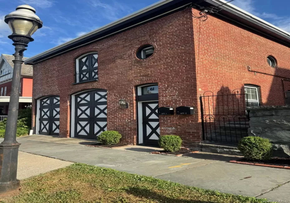 61 Clinton Street, Newburgh (city), NY, 2 Bedrooms Bedrooms, 5 Rooms Rooms,1 BathroomBathrooms,Residential Lease,For Rent,Clinton,0,1016320 61 Clinton Street, Newburgh (city), NY, 2 Bedrooms Bedrooms, 5 Rooms Rooms,1 BathroomBathrooms,Residential Lease,For Rent,Clinton,0,1016320