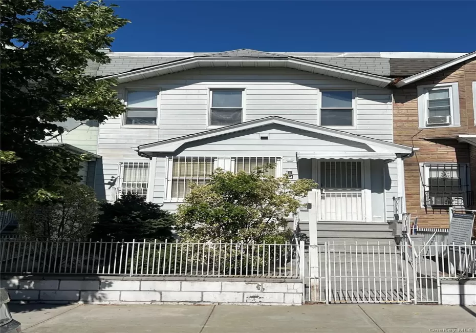 3105 93rd Street, New York, NY, 3 Bedrooms Bedrooms, 7 Rooms Rooms,2 BathroomsBathrooms,Residential,For Rent,93rd,0,1016249 3105 93rd Street, New York, NY, 3 Bedrooms Bedrooms, 7 Rooms Rooms,2 BathroomsBathrooms,Residential,For Rent,93rd,0,1016249
