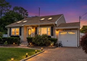 210 Norwood Avenue, Brookhaven, NY, 3 Bedrooms Bedrooms, 7 Rooms Rooms,1 BathroomBathrooms,Residential,For Rent,Norwood,0,KEY971521 210 Norwood Avenue, Brookhaven, NY, 3 Bedrooms Bedrooms, 7 Rooms Rooms,1 BathroomBathrooms,Residential,For Rent,Norwood,0,KEY971521