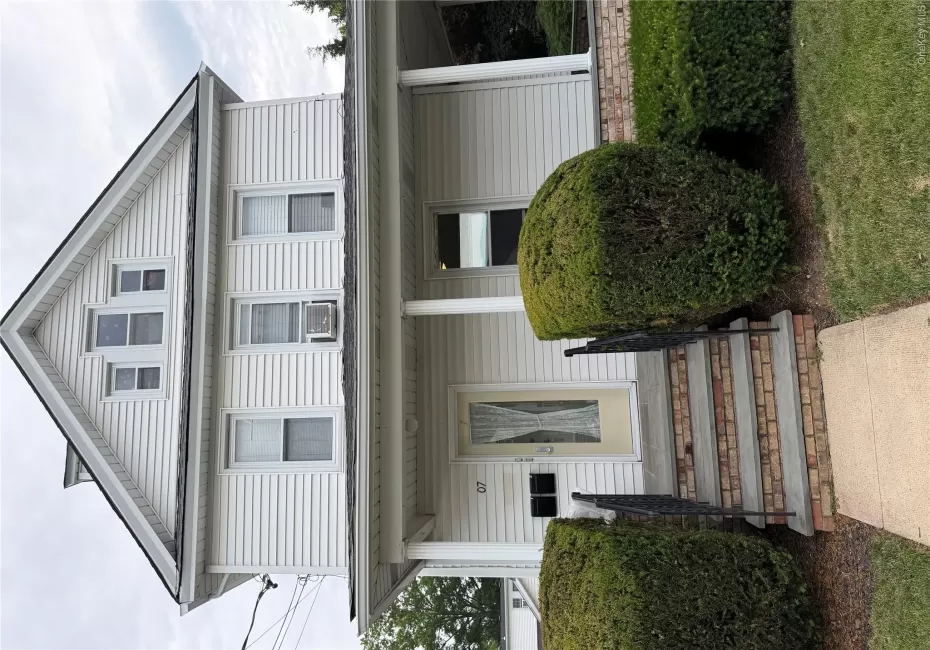 7 Chestnut Street, Hempstead, NY, 2 Bedrooms Bedrooms, 6 Rooms Rooms,1 BathroomBathrooms,Residential Lease,For Rent,Chestnut,0,1016465 7 Chestnut Street, Hempstead, NY, 2 Bedrooms Bedrooms, 6 Rooms Rooms,1 BathroomBathrooms,Residential Lease,For Rent,Chestnut,0,1016465
