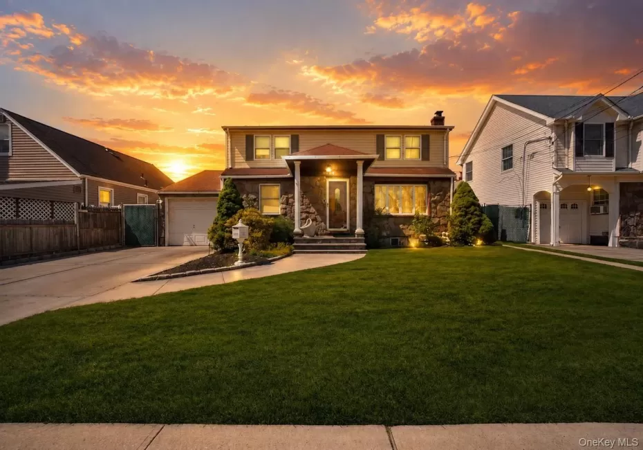 2525 7th Avenue, Hempstead, NY, 4 Bedrooms Bedrooms, 12 Rooms Rooms,3 BathroomsBathrooms,Residential,For Rent,7th,0,1016472 2525 7th Avenue, Hempstead, NY, 4 Bedrooms Bedrooms, 12 Rooms Rooms,3 BathroomsBathrooms,Residential,For Rent,7th,0,1016472