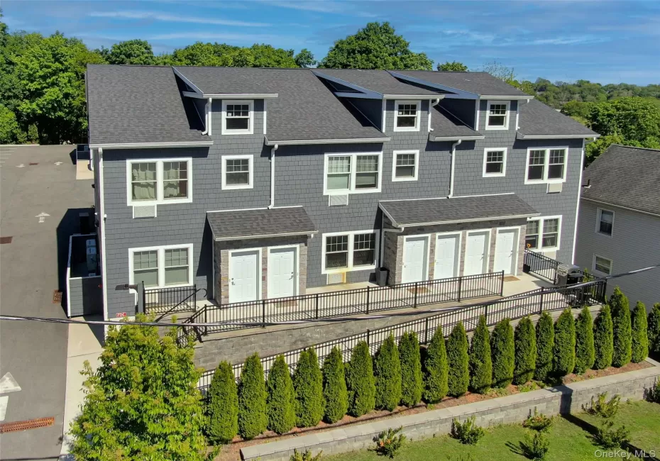 108 Kensico Avenue, White Plains, NY, 2 Bedrooms Bedrooms, 3 Rooms Rooms,1 BathroomBathrooms,Residential Lease,For Rent,Kensico,0,1011196 108 Kensico Avenue, White Plains, NY, 2 Bedrooms Bedrooms, 3 Rooms Rooms,1 BathroomBathrooms,Residential Lease,For Rent,Kensico,0,1011196