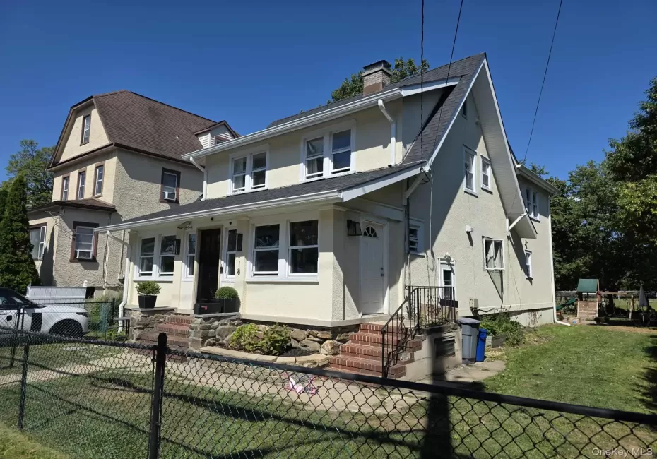 18 Webster Avenue, Harrison, NY, 2 Bedrooms Bedrooms, 7 Rooms Rooms,1 BathroomBathrooms,Residential Lease,For Rent,Webster,0,1016518 18 Webster Avenue, Harrison, NY, 2 Bedrooms Bedrooms, 7 Rooms Rooms,1 BathroomBathrooms,Residential Lease,For Rent,Webster,0,1016518
