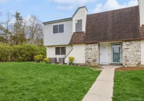 48 Pointe Cir S, Brookhaven, NY, 2 Bedrooms Bedrooms, 4 Rooms Rooms,1 BathroomBathrooms,Residential Lease,For Rent,Pointe Cir S,0,1016000 48 Pointe Cir S, Brookhaven, NY, 2 Bedrooms Bedrooms, 4 Rooms Rooms,1 BathroomBathrooms,Residential Lease,For Rent,Pointe Cir S,0,1016000