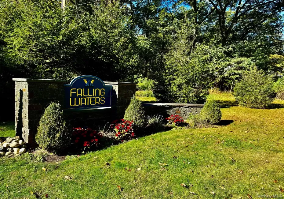 Entrance of Falling Waters Drive Entrance of Falling Waters Drive