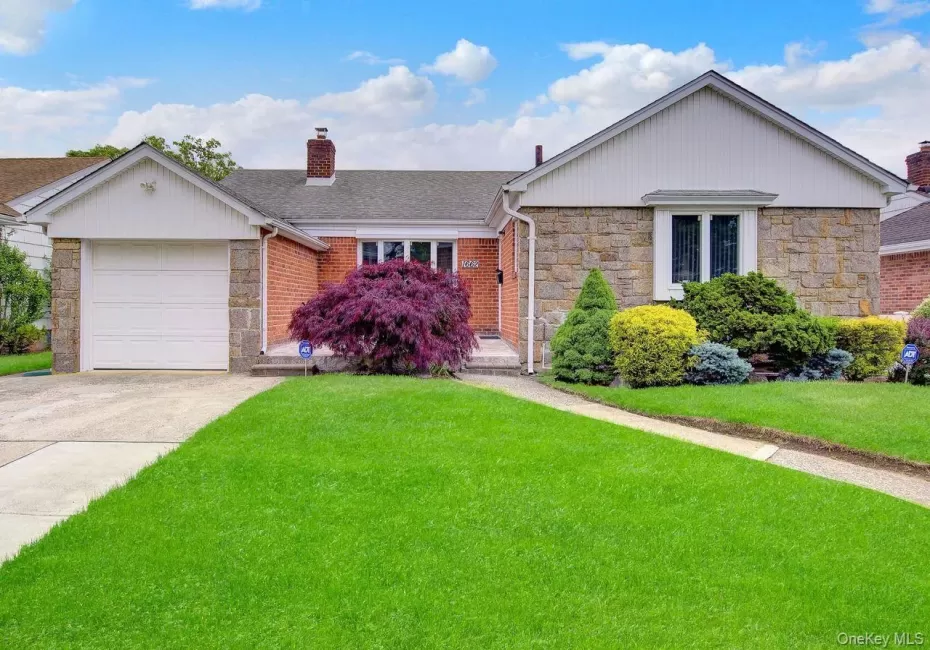 1662 Sherbourne Road, Hempstead, NY, 3 Bedrooms Bedrooms, 6 Rooms Rooms,2 BathroomsBathrooms,Residential,For Rent,Sherbourne,0,1008910 1662 Sherbourne Road, Hempstead, NY, 3 Bedrooms Bedrooms, 6 Rooms Rooms,2 BathroomsBathrooms,Residential,For Rent,Sherbourne,0,1008910