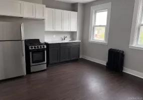 48 Cannon Street, Poughkeepsie, NY, 1 Bedroom Bedrooms, 3 Rooms Rooms,1 BathroomBathrooms,Residential Lease,For Rent,Cannon,0,933026 48 Cannon Street, Poughkeepsie, NY, 1 Bedroom Bedrooms, 3 Rooms Rooms,1 BathroomBathrooms,Residential Lease,For Rent,Cannon,0,933026