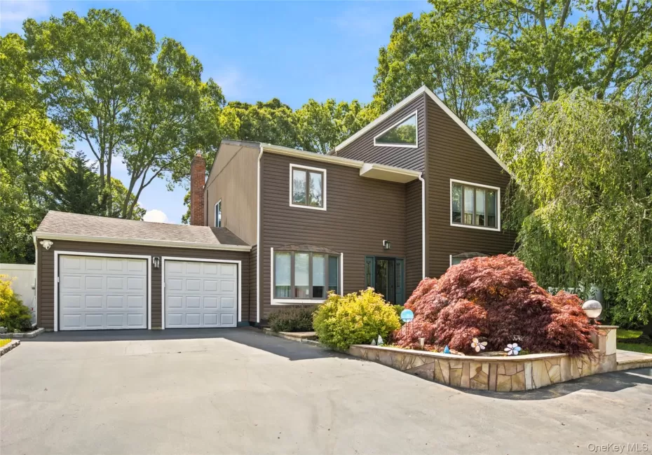 17 Lower Road, Smithtown, NY, 4 Bedrooms Bedrooms, 11 Rooms Rooms,2 BathroomsBathrooms,Residential,For Rent,Lower,0,1014077 17 Lower Road, Smithtown, NY, 4 Bedrooms Bedrooms, 11 Rooms Rooms,2 BathroomsBathrooms,Residential,For Rent,Lower,0,1014077