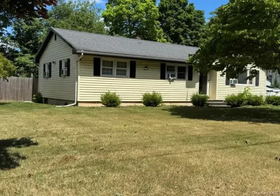 63 Hueg Place, Crawford, NY, 3 Bedrooms Bedrooms, 6 Rooms Rooms,1 BathroomBathrooms,Residential Lease,For Rent,Hueg,0,1015865 63 Hueg Place, Crawford, NY, 3 Bedrooms Bedrooms, 6 Rooms Rooms,1 BathroomBathrooms,Residential Lease,For Rent,Hueg,0,1015865