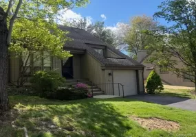374 Heritage Hills, Somers, NY, 2 Bedrooms Bedrooms, 5 Rooms Rooms,2 BathroomsBathrooms,Residential Lease,For Rent,Heritage,0,1016516 374 Heritage Hills, Somers, NY, 2 Bedrooms Bedrooms, 5 Rooms Rooms,2 BathroomsBathrooms,Residential Lease,For Rent,Heritage,0,1016516