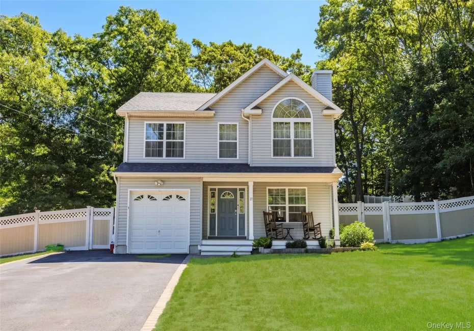 27 Cleveland Avenue, Brookhaven, NY, 4 Bedrooms Bedrooms, 6 Rooms Rooms,2 BathroomsBathrooms,Residential,For Rent,Cleveland,0,1016460 27 Cleveland Avenue, Brookhaven, NY, 4 Bedrooms Bedrooms, 6 Rooms Rooms,2 BathroomsBathrooms,Residential,For Rent,Cleveland,0,1016460
