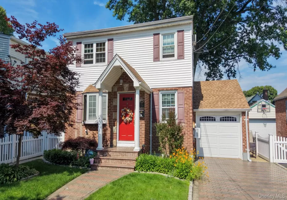 258 Rintin Street, Hempstead, NY, 4 Bedrooms Bedrooms, 8 Rooms Rooms,2 BathroomsBathrooms,Residential,For Rent,Rintin,0,1015712 258 Rintin Street, Hempstead, NY, 4 Bedrooms Bedrooms, 8 Rooms Rooms,2 BathroomsBathrooms,Residential,For Rent,Rintin,0,1015712