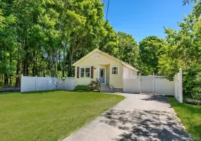 283 Railroad Avenue, Brookhaven, NY, 2 Bedrooms Bedrooms, 3 Rooms Rooms,1 BathroomBathrooms,Residential,For Rent,Railroad,0,KEY1016482 283 Railroad Avenue, Brookhaven, NY, 2 Bedrooms Bedrooms, 3 Rooms Rooms,1 BathroomBathrooms,Residential,For Rent,Railroad,0,KEY1016482