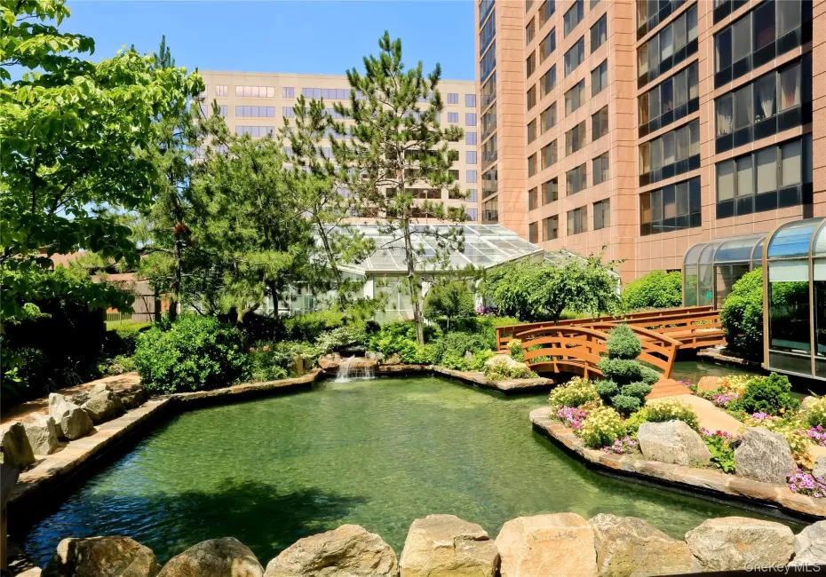 Welcome to The Seasons of White Plains...luxury living in a convenient location. Purchase INCLUDES one indoor parking space in the adjacent garage Welcome to The Seasons of White Plains...luxury living in a convenient location. Purchase INCLUDES one indoor parking space in the adjacent garage