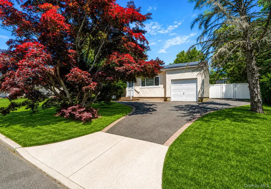 15 Edwin Avenue, Brookhaven, NY, 4 Bedrooms Bedrooms, 9 Rooms Rooms,2 BathroomsBathrooms,Residential,For Rent,Edwin,0,1016610 15 Edwin Avenue, Brookhaven, NY, 4 Bedrooms Bedrooms, 9 Rooms Rooms,2 BathroomsBathrooms,Residential,For Rent,Edwin,0,1016610