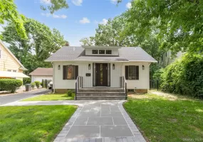 367 Summit Avenue, Hempstead, NY, 3 Bedrooms Bedrooms, 8 Rooms Rooms,2 BathroomsBathrooms,Residential,For Rent,Summit,0,1016485 367 Summit Avenue, Hempstead, NY, 3 Bedrooms Bedrooms, 8 Rooms Rooms,2 BathroomsBathrooms,Residential,For Rent,Summit,0,1016485