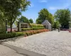 Welcome to 43 Lakebridge Dr. S Welcome to 43 Lakebridge Dr. S