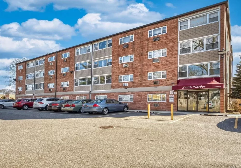 222 Smith Street, Hempstead, NY, 1 Bedroom Bedrooms, 3 Rooms Rooms,1 BathroomBathrooms,Residential,For Rent,Smith,0,L3524924 222 Smith Street, Hempstead, NY, 1 Bedroom Bedrooms, 3 Rooms Rooms,1 BathroomBathrooms,Residential,For Rent,Smith,0,L3524924