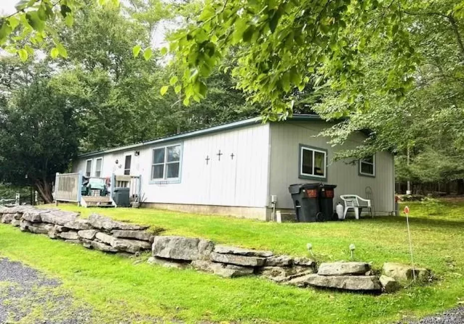250 County Road 21, Highland, NY, 3 Bedrooms Bedrooms, 5 Rooms Rooms,2 BathroomsBathrooms,Residential,For Rent,County Road 21,0,929717 250 County Road 21, Highland, NY, 3 Bedrooms Bedrooms, 5 Rooms Rooms,2 BathroomsBathrooms,Residential,For Rent,County Road 21,0,929717