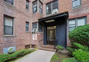 2280 Burnett Street, New York, NY, 2 Bedrooms Bedrooms, 4 Rooms Rooms,1 BathroomBathrooms,Residential,For Rent,Burnett,0,KEY1016767 2280 Burnett Street, New York, NY, 2 Bedrooms Bedrooms, 4 Rooms Rooms,1 BathroomBathrooms,Residential,For Rent,Burnett,0,KEY1016767