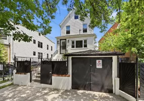 4000 Pratt Avenue, New York, NY, 3 Bedrooms Bedrooms, 6 Rooms Rooms,3 BathroomsBathrooms,Residential,For Rent,Pratt,0,1016705 4000 Pratt Avenue, New York, NY, 3 Bedrooms Bedrooms, 6 Rooms Rooms,3 BathroomsBathrooms,Residential,For Rent,Pratt,0,1016705