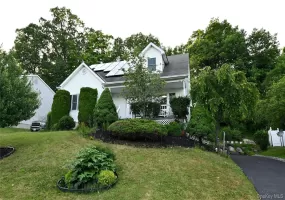 12 Walnut Lane, Middletown, NY, 4 Bedrooms Bedrooms, 7 Rooms Rooms,2 BathroomsBathrooms,Residential,For Rent,Walnut,0,1016454 12 Walnut Lane, Middletown, NY, 4 Bedrooms Bedrooms, 7 Rooms Rooms,2 BathroomsBathrooms,Residential,For Rent,Walnut,0,1016454
