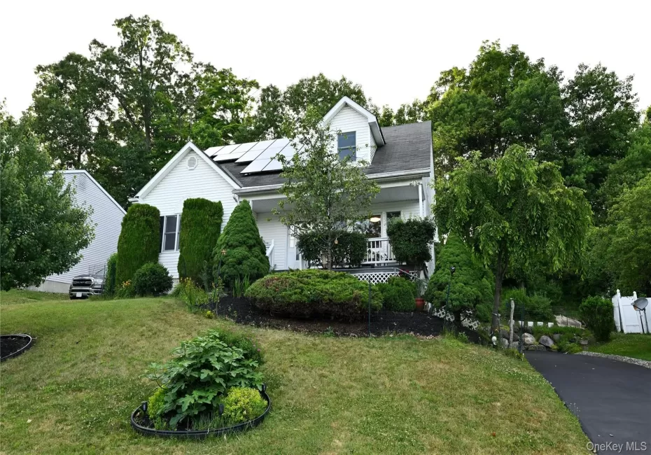 12 Walnut Lane, Middletown, NY, 4 Bedrooms Bedrooms, 7 Rooms Rooms,2 BathroomsBathrooms,Residential,For Rent,Walnut,0,1016454 12 Walnut Lane, Middletown, NY, 4 Bedrooms Bedrooms, 7 Rooms Rooms,2 BathroomsBathrooms,Residential,For Rent,Walnut,0,1016454